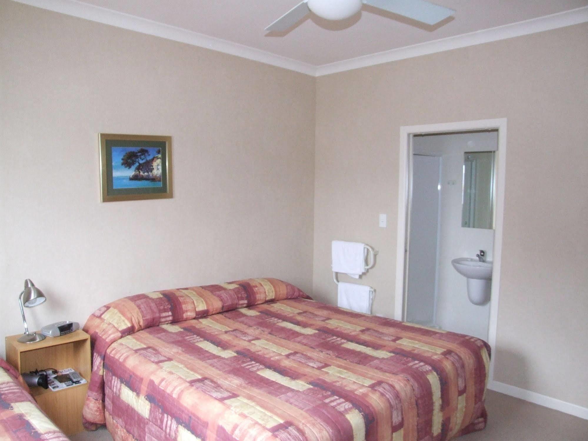 No 1 Motels Кембридж Экстерьер фото